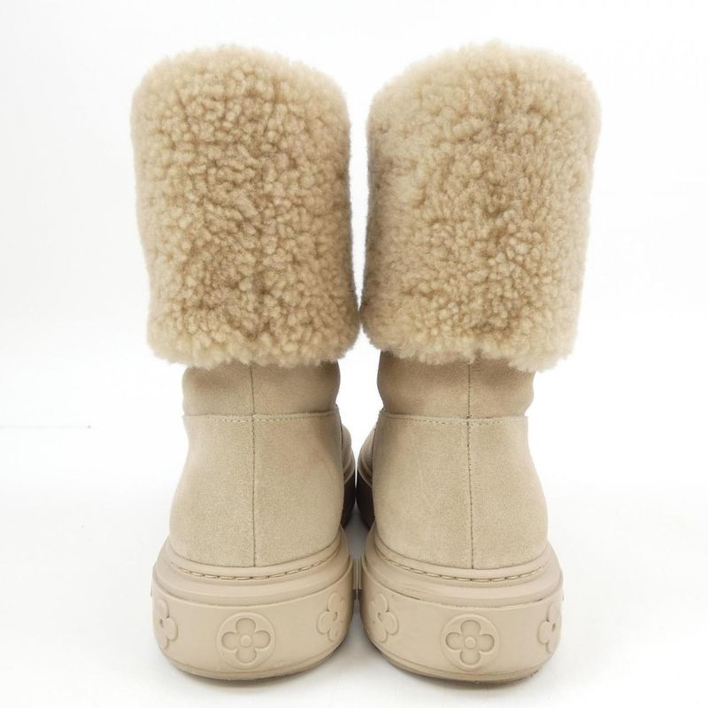 Louis Vuitton Logo Suede Snowdrop Line Boots