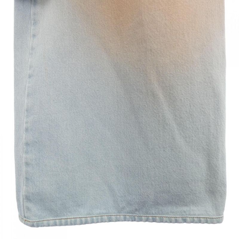 Chanel P76361v68290 Jeans