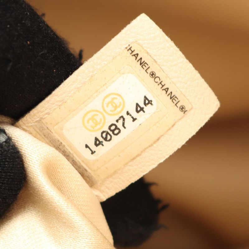 Chanel Tote Bag Matelasse Grand Shopping GST Cream Caviar Skin (grained Calf)