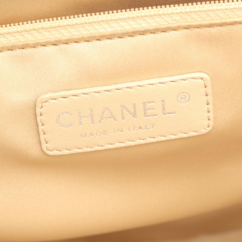 Chanel Tote Bag Matelasse Grand Shopping GST Cream Caviar Skin (grained Calf)