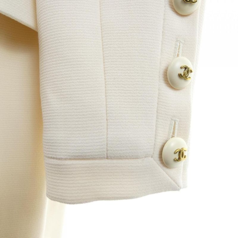 Vintage Chanel P04436v03875 95C Suit