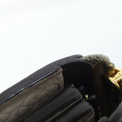 Louis Vuitton Taurillon Portefeuille Comet Wallet