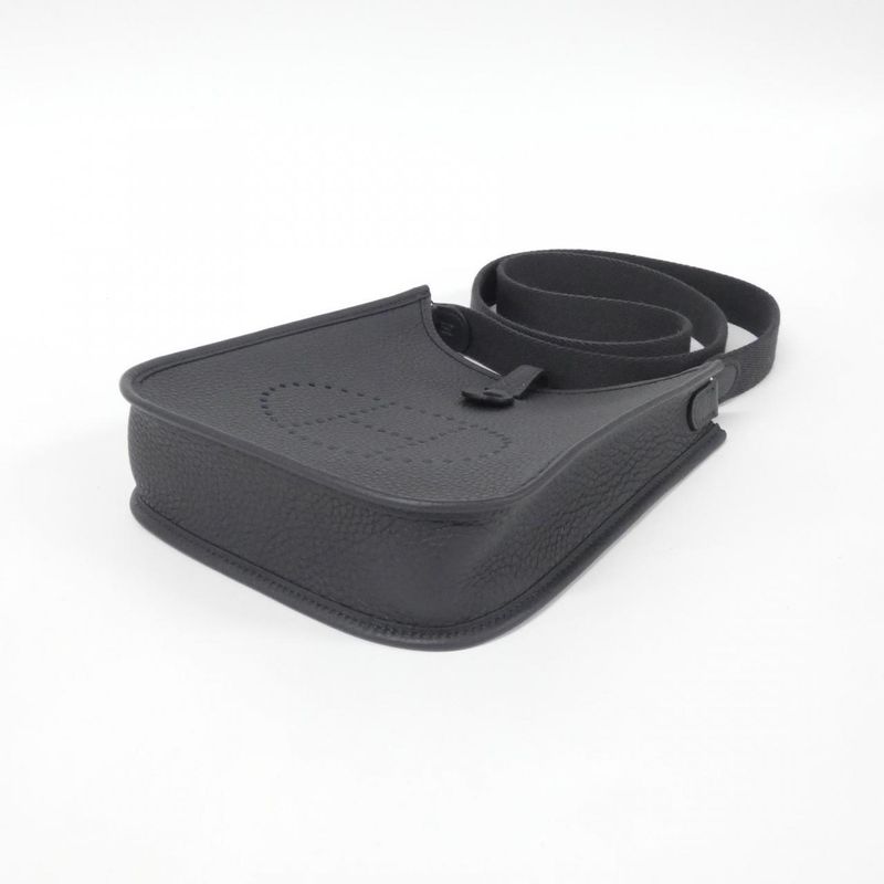 Hermes Evelyn Amazon 16cm (6.30in) 069426ck Shoulder Bag