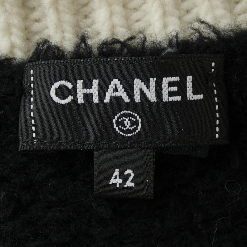 Chanel P80705k11686 Cardigan