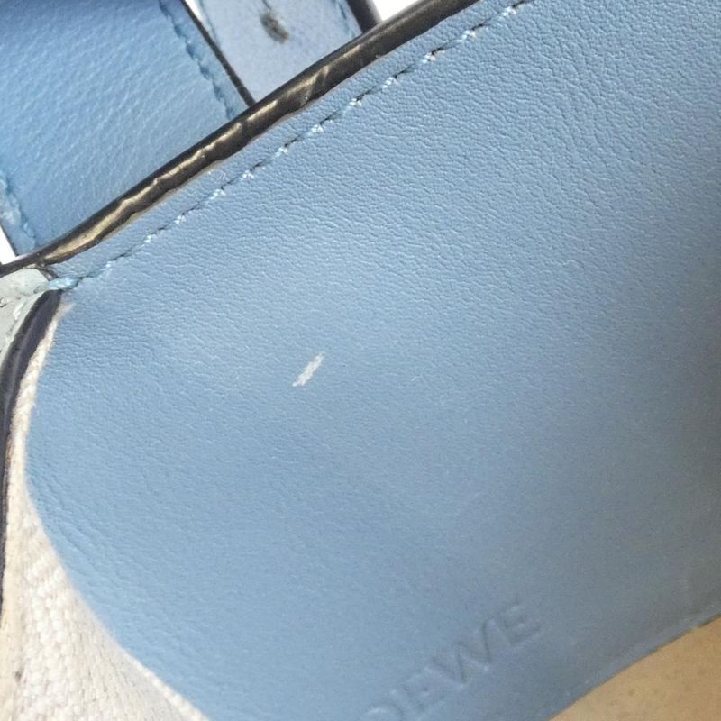 Loewe Hammock 387 30ts34 Shoulder Bag