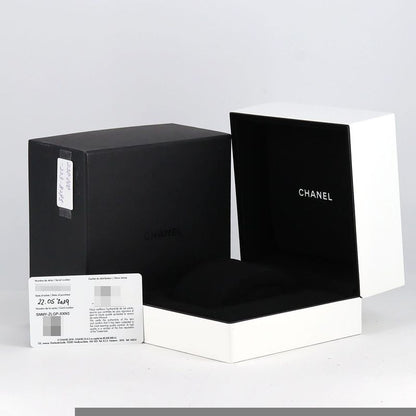 Chanel J12 33mm (1.30in) Ceramic D･8P H3110 Ceramic Quartz