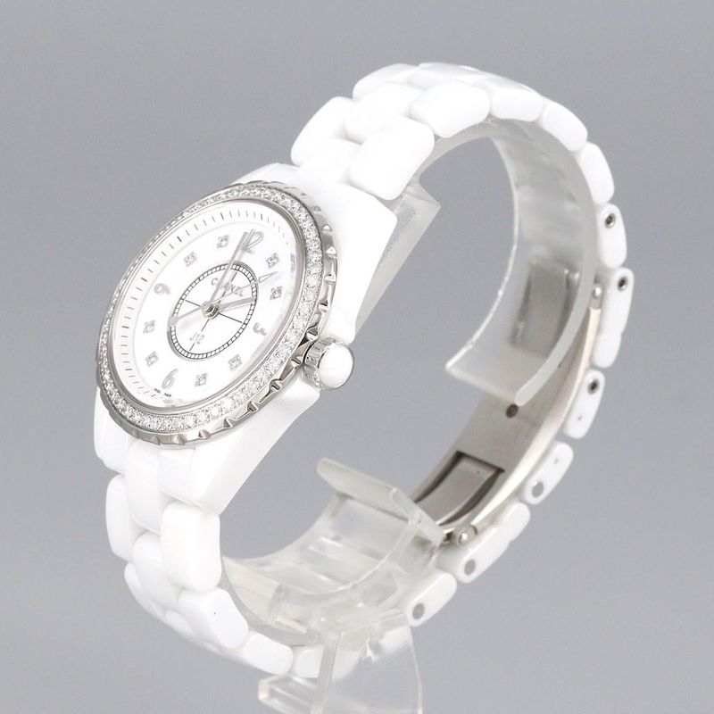 Chanel J12 33mm (1.30in) Ceramic D･8P H3110 Ceramic Quartz