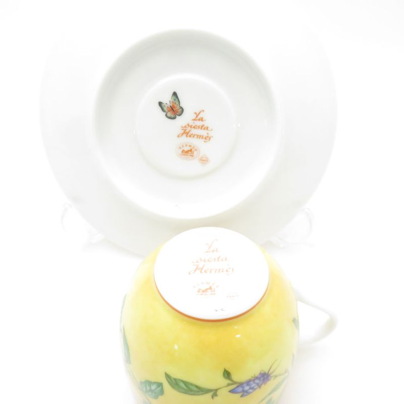 Hermes Siesta Demitasse Cup & So Sa Flower Hat