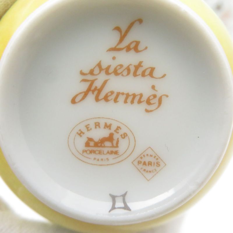 Hermes Siesta Demitasse Cup & So Sa Flower Hat