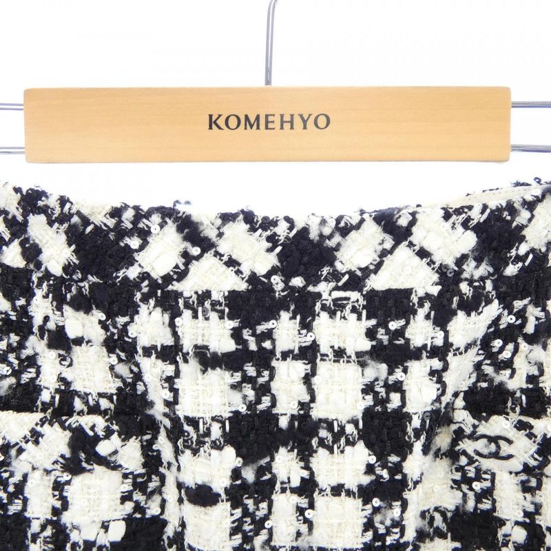 Vintage Chanel P25552v15981 05P Skirt