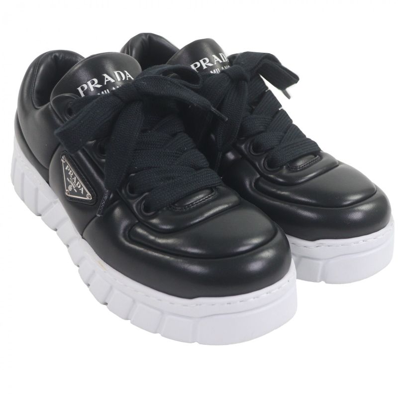 Prada 2ee386 Fly Block Padded Nappa Leather Triangle Logo Triangle Plate Low