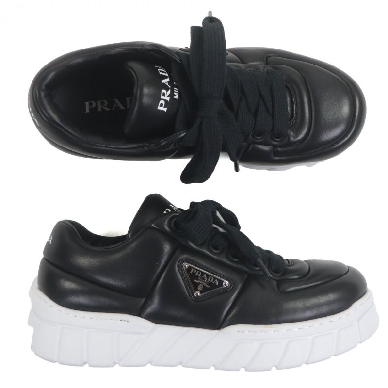 Prada 2ee386 Fly Block Padded Nappa Leather Triangle Logo Triangle Plate Low