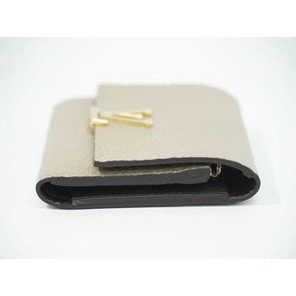 Louis Vuitton Portefeuille Capucines Taurillon Leather Fold Wallet