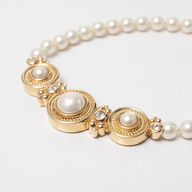 Dior Necklace Pearl Motif