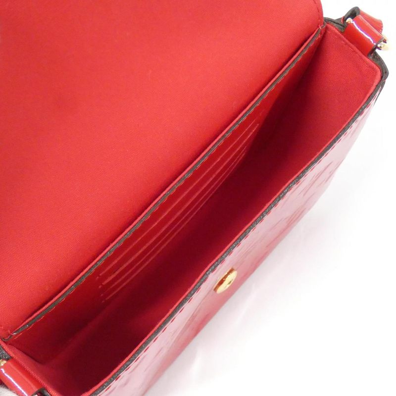Louis Vuitton Vernis Sac Lucy M90282 Shoulder Bag