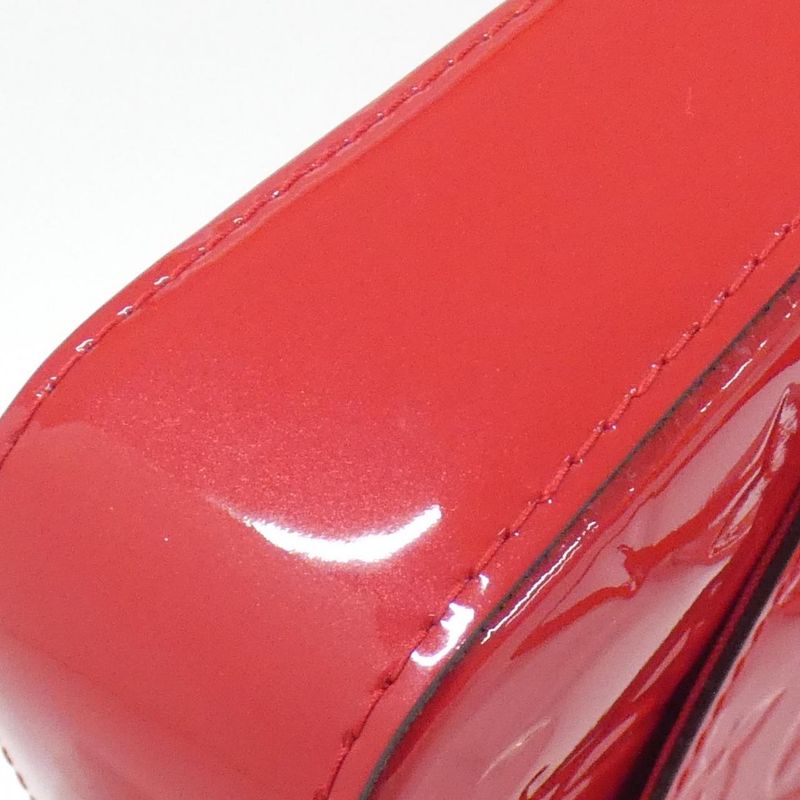 Louis Vuitton Vernis Sac Lucy M90282 Shoulder Bag