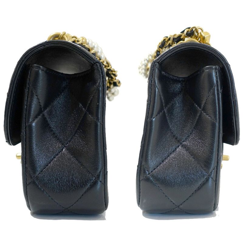 Chanel Mini Matelasse Shoulder Bag Leather Pearl BK Gdhardware Random