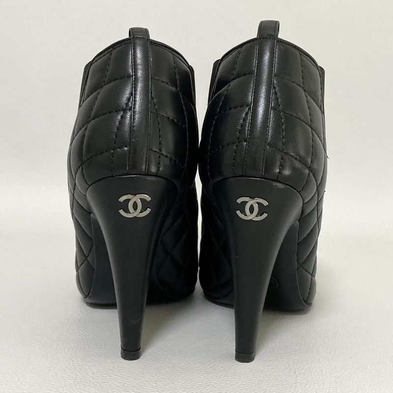 Chanel Quilted Side Gore Boots 36 Black Heel