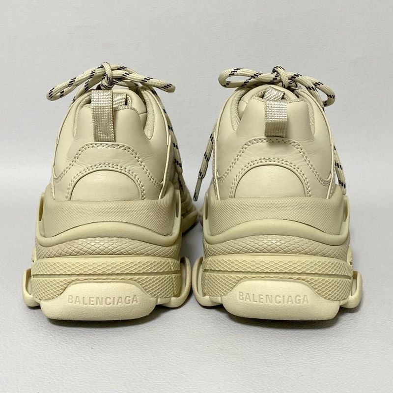 Balenciaga Triple S Sneakers 39 Beige