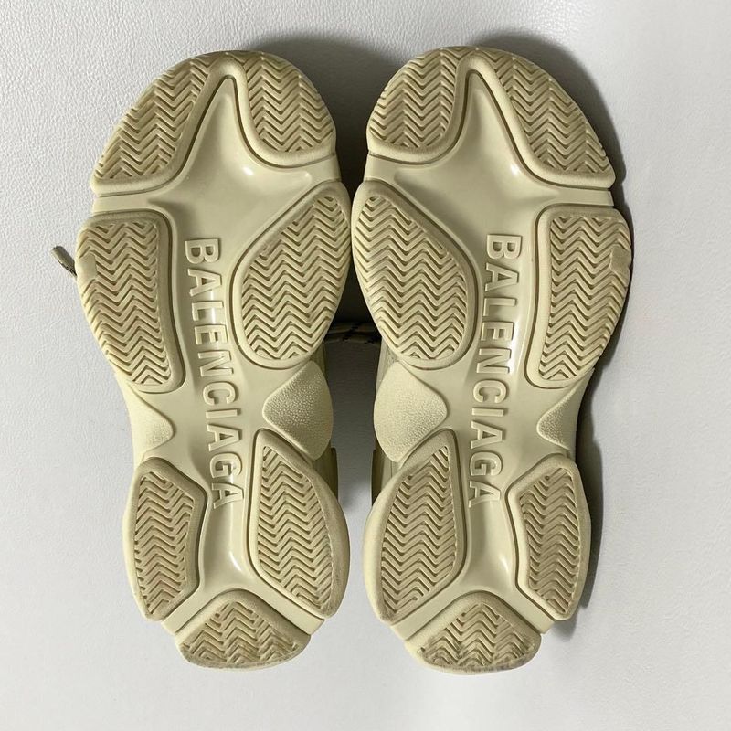 Balenciaga Triple S Sneakers 39 Beige
