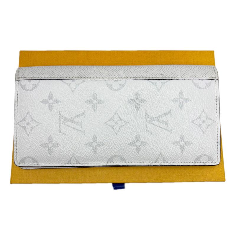 Louis Vuitton Wallet White Taigarama Portefeuille Brazza