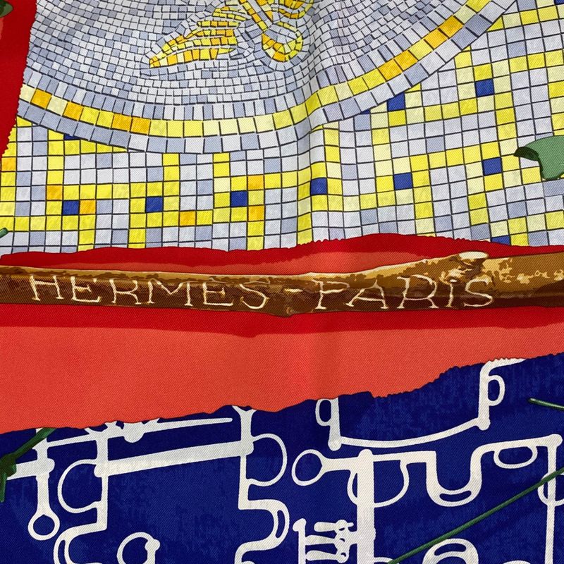 Hermes Scarf Silk Carre90 LE Robinson CHIC Robinson Multicolor