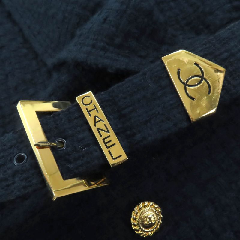 ◇chanel Boutique Vintage Wool 90’s Coco Mark Tweed Suit With Button And Logo