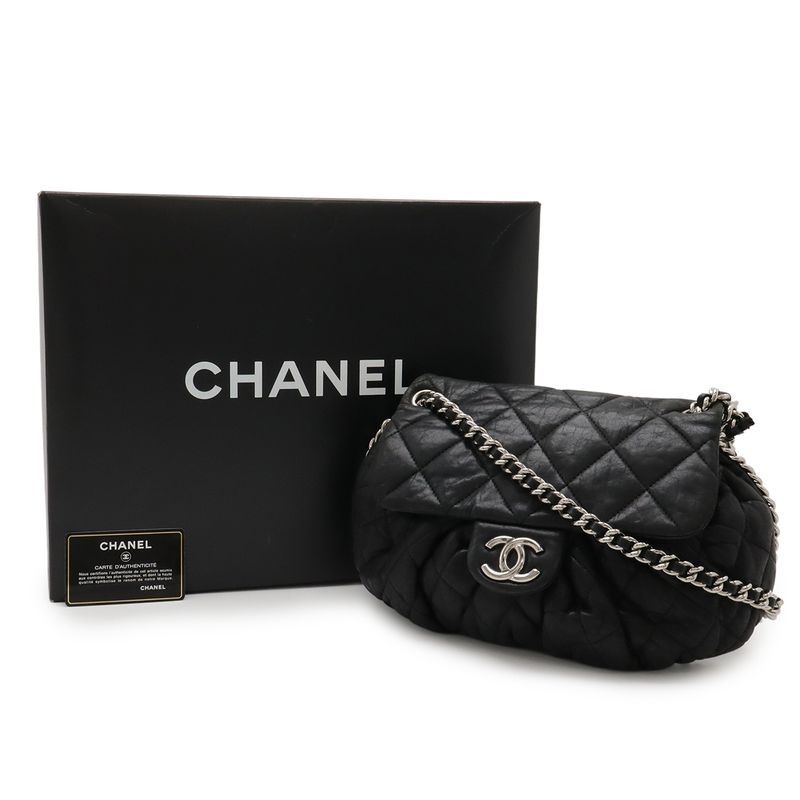 Chanel Matelasse Luxury Chain Around Chain Shoulder Lambskin Leather Black