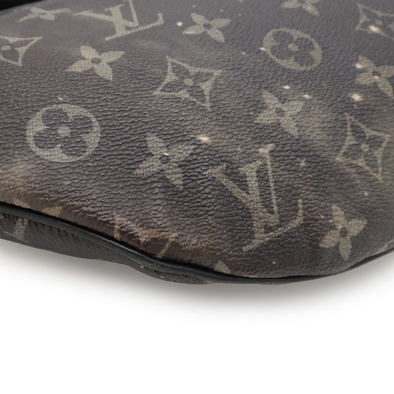 Louis Vuitton Monogram Galaxy Discovery Bum Bag Body Bag Waist Bag Waist Pouch