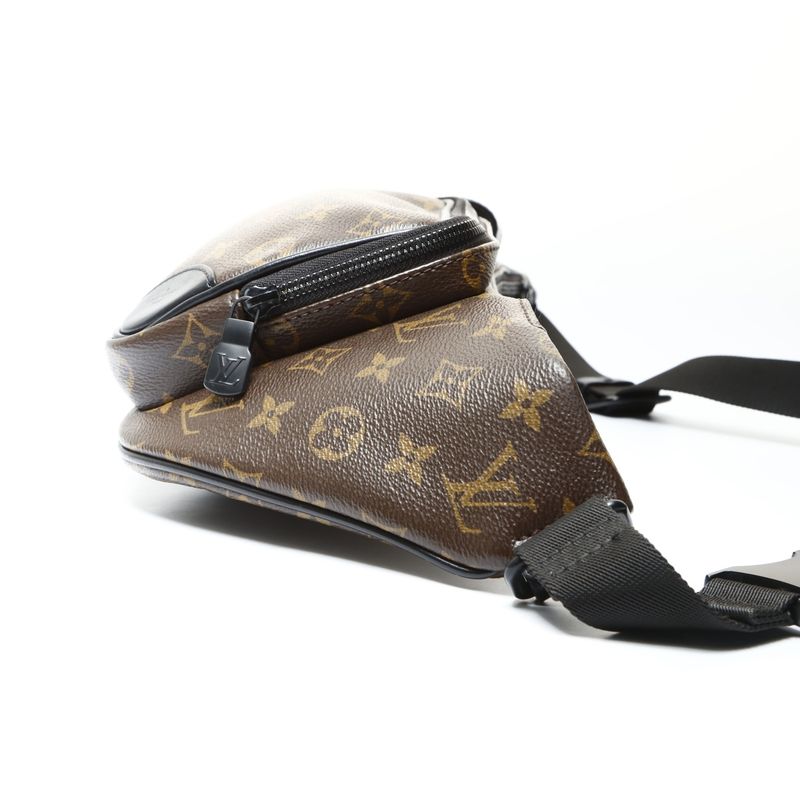 Louis Vuitton Shoulder Bag Monogram Macassar