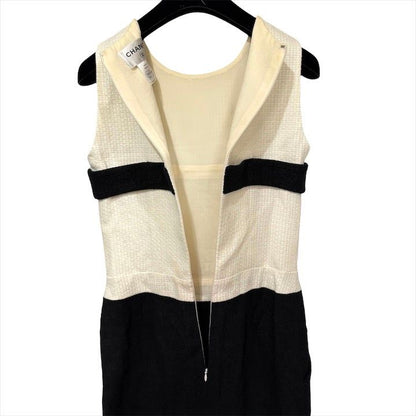 Chanel Ribbon Quilted CC Logo Chain Charm Tweed Dress 36