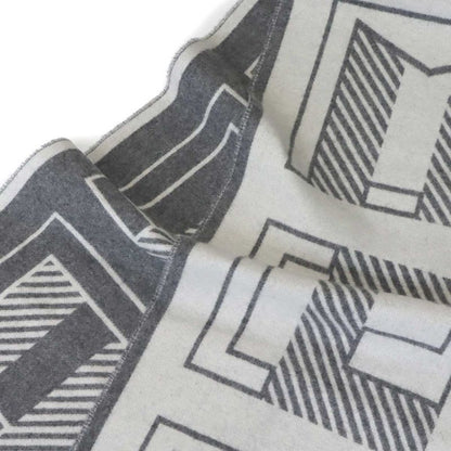 Hermes Retre Au Carre Muffler Cashmere 100% Leather Yvoire Griff Scarf