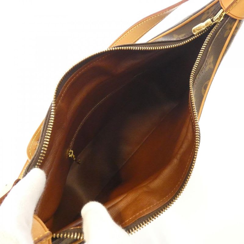 Louis Vuitton Monogram Boulogne 30 cm Shoulder Bag