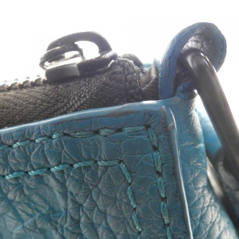Louis Vuitton Taurillon Monogram Triangle Messenger Shoulder Bag