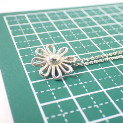Tiffany & Co 925 Daisy Pendant Necklace J129-3