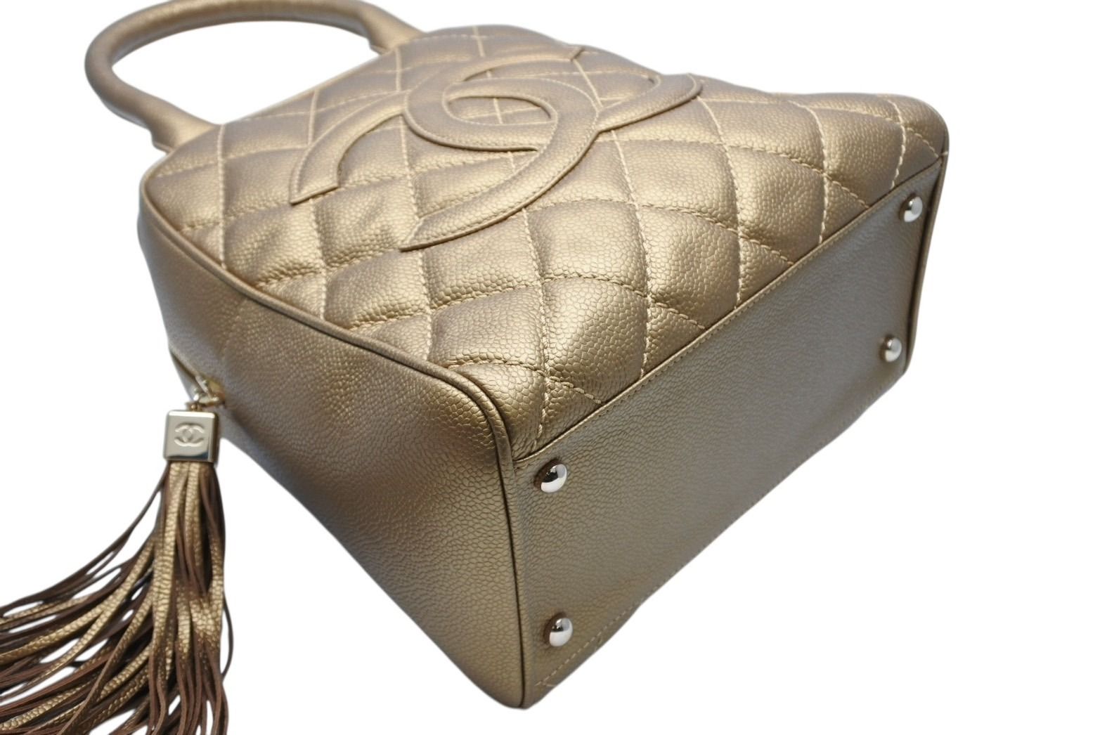 Chanel Handbag Caviar Leather CC Logo Fringe Gold — view 6