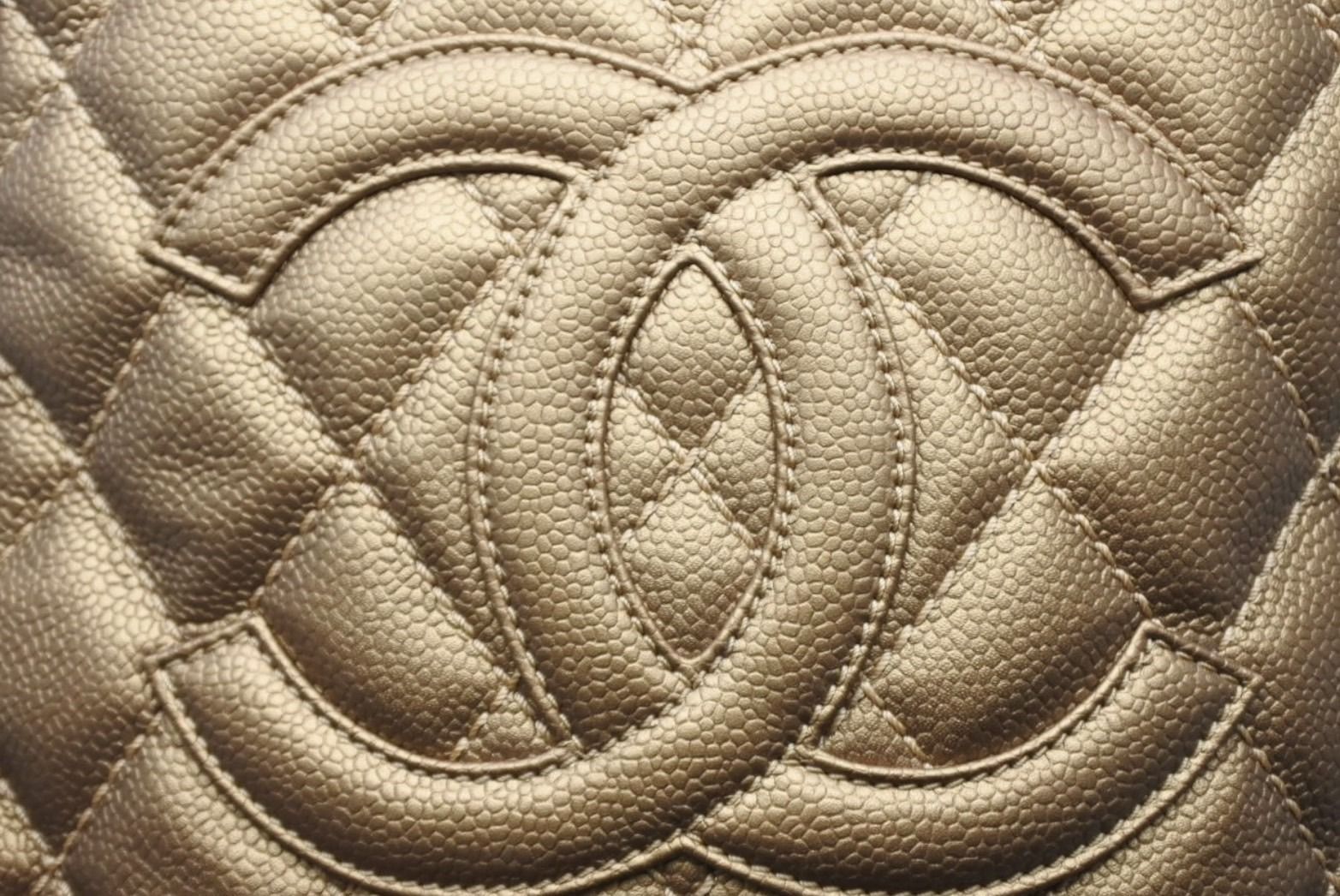 Chanel Handbag Caviar Leather CC Logo Fringe Gold — view 5