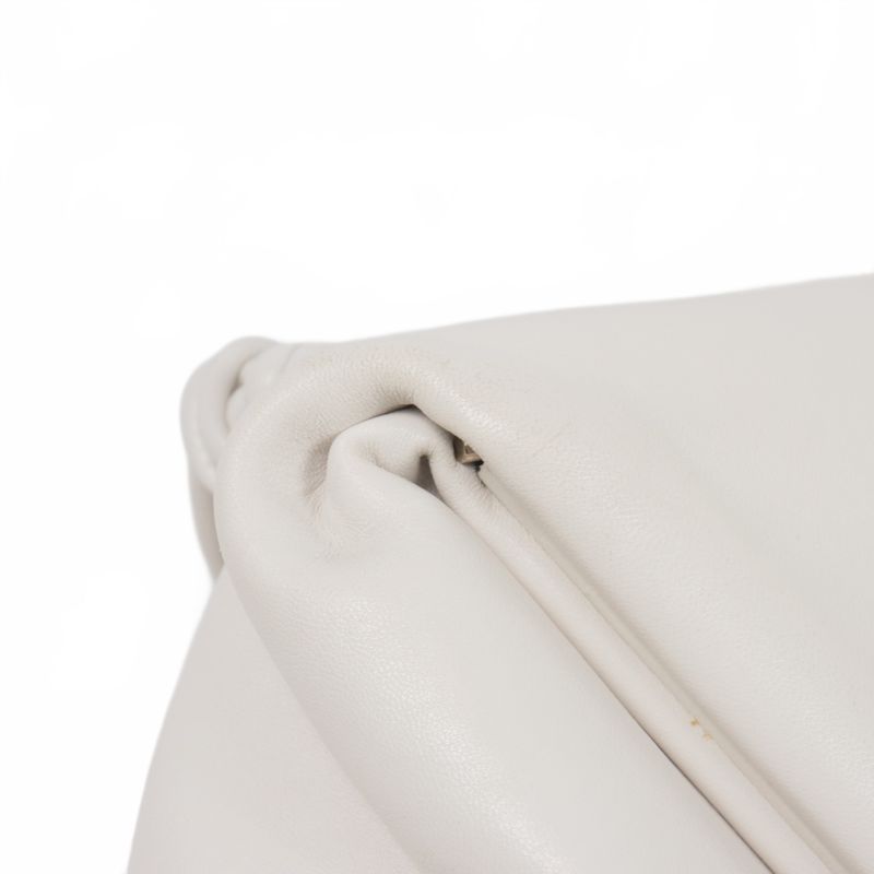 Bottega Veneta Triangle Clutch BAG Triangle Clutch Bag Leather White