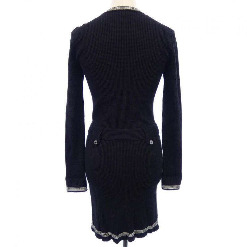 Chanel P72040k10370 Dress