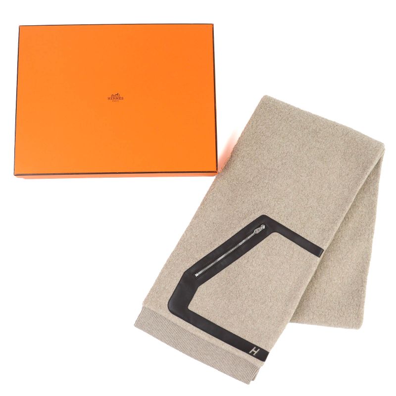 Hermes H394076t Teddy Pocket Wool Cashmere Silver Hardware H Logo Shawl