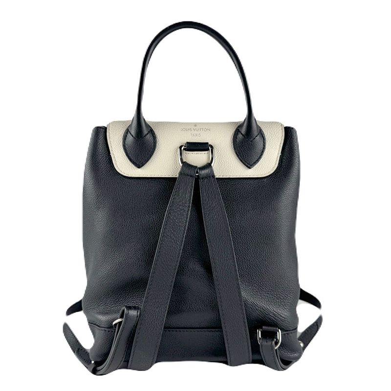 Louis Vuitton Rucksack Lock Me Backpack M54108