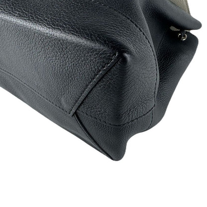 Louis Vuitton Rucksack Lock Me Backpack M54108