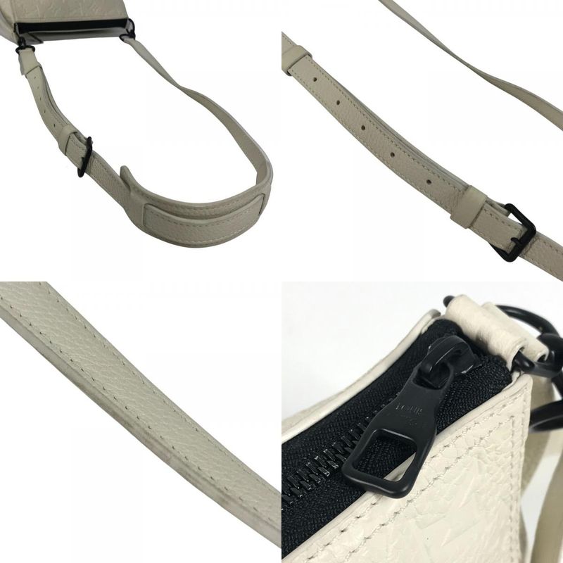 Louis Vuitton Shoulder Bag Triangle Messenger M55927 Taurillon Leather White