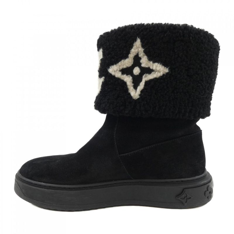 Louis Vuitton Logo Suede Snowdrop Line Boots
