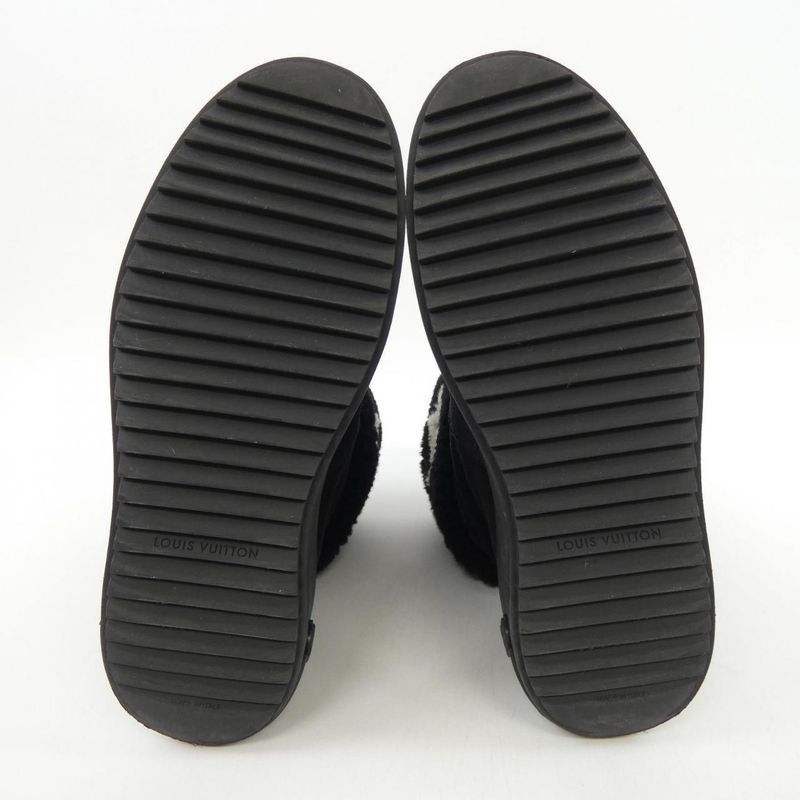 Louis Vuitton Logo Suede Snowdrop Line Boots