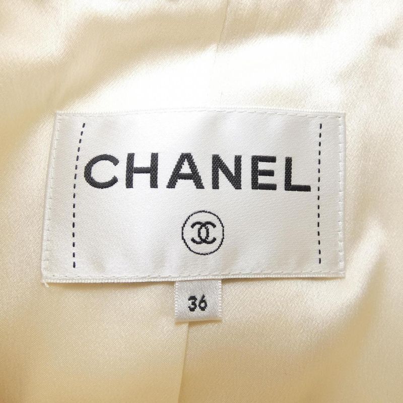 Chanel P57660v26446 17K Coat