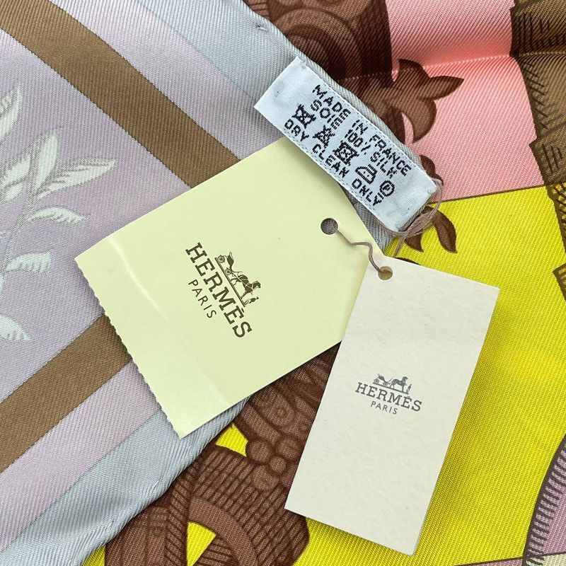HERMES Carre 90 Silk Scarf Della Cavalleria Multicolor - Box Included