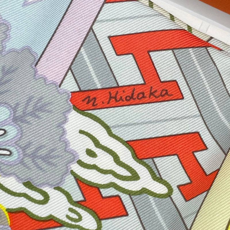HERMES Carre 90 Large Scarf 100% Silk Ballade De Heian In The Garden Of Heian