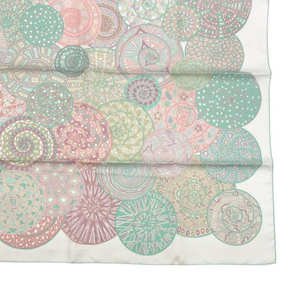 HERMES Scarf Silk Carre 90 Reves D Escargots Snail's Dream White Box Included