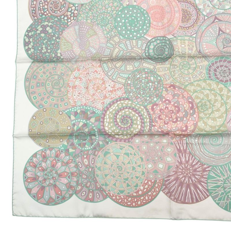 HERMES Scarf Silk Carre 90 Reves D Escargots Snail's Dream White Box Included